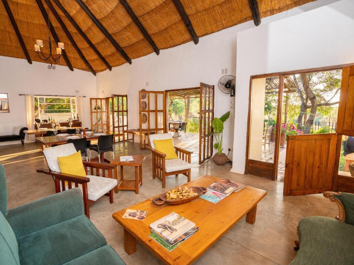 Drift Inn Victoria Falls Exterior foto
