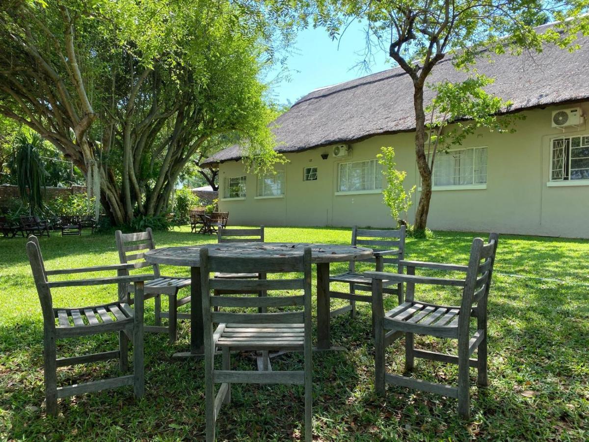 Drift Inn Victoria Falls Exterior foto